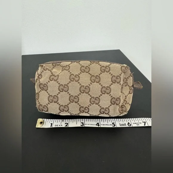 Gucci Beige and Brown Monogram GG Canvas Pouch Vintage with Leather Trim - Picture 7 of 9